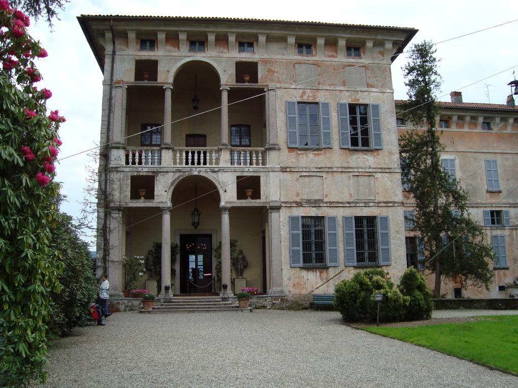 Bed & Breakfast Gli Oleandri Bed & Breakfast Stresa Exterior photo