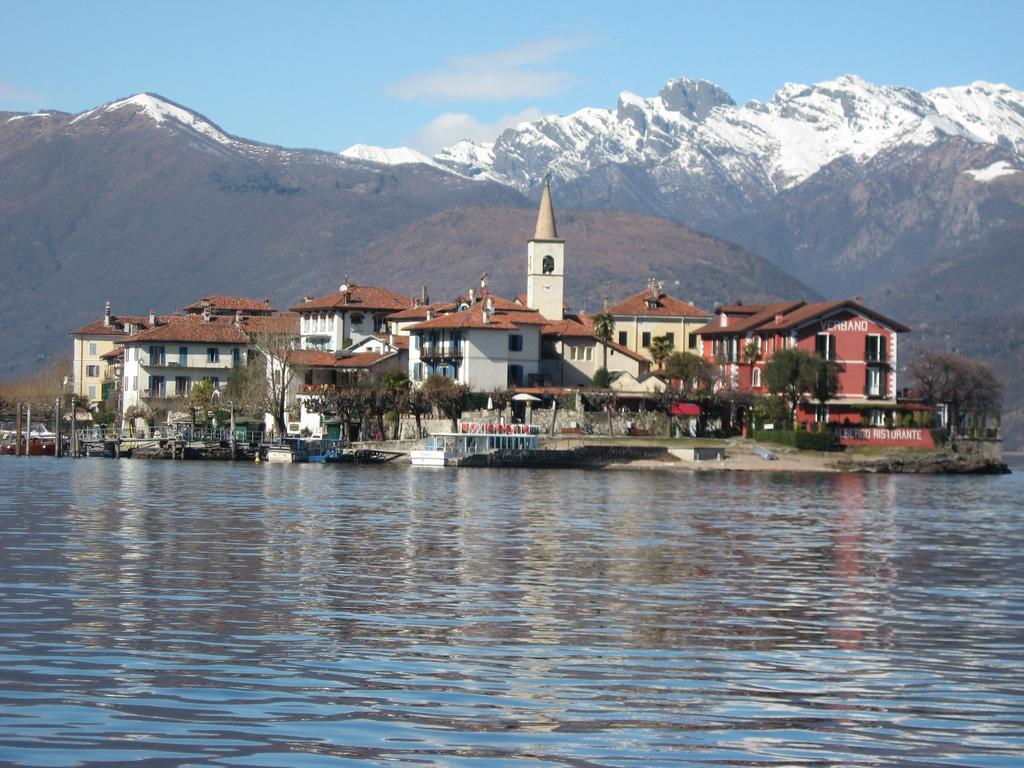 Bed & Breakfast Gli Oleandri Bed & Breakfast Stresa Exterior photo